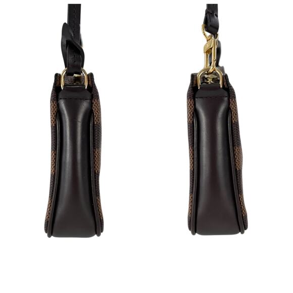 Louis Vuitton Damier Pochette Bag - Picture 3 of 7